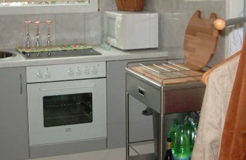Uhldingen-Muehlhofen Apartment | Holiday Apartment Merkle with Lake View, Shared Pool & Terrace