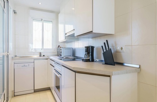 Benalmadena Apartment | Holiday Apartment 'Lovely Apartment with Seaview' with Terrace & Wi-Fi