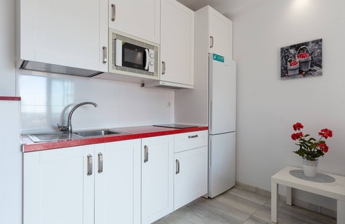 Benalmadena Costa Apartment | Holiday Apartment 'Lovely Seaview' with Pool, Wi-Fi & Terrace