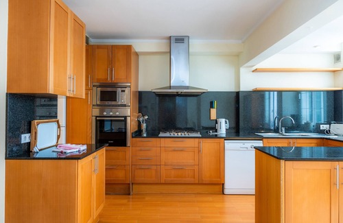Puerto de Pollensa Apartment | Holiday Apartment Olympo with Sea View, Mountain View, Wi-Fi & Terraces; Street Parking Available