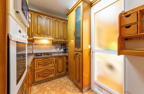 Roquetas de Mar Apartment | Holiday Apartment 'Edificio Merlin' with A/C & Wi-Fi