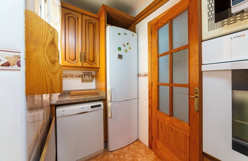 Roquetas de Mar Apartment | Holiday Apartment 'Edificio Merlin' with A/C & Wi-Fi