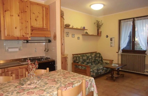 Molina di Ledro Apartment | Holiday apartment with outdoor swimming pool
