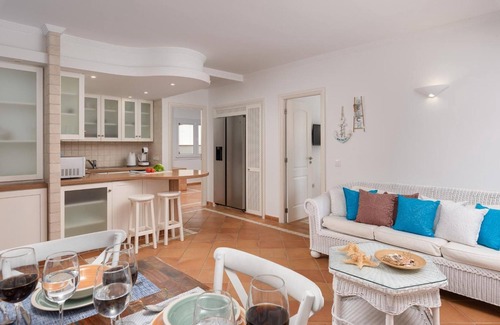 Callao Salvaje Apartment | Holiday Apartment 'Obsidian Villa Estrella Del Mar' with Private Terrace and Air Conditioning