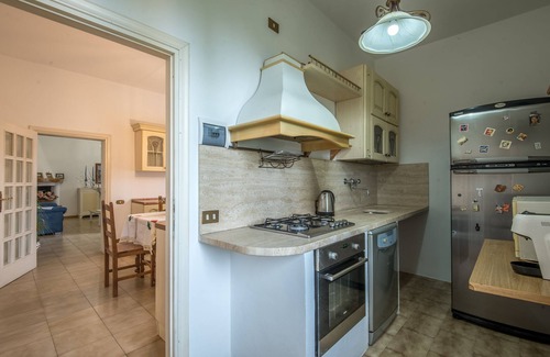 Santarello Apartment | Holiday Apartment "Appartamento Ulivo" with Garden & Terrace
