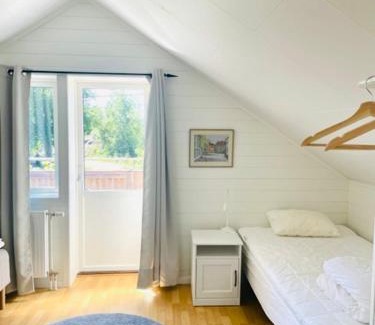 Nosund Apartment | Holiday apartment at the beautiful island Lyr "Magasinet 1"