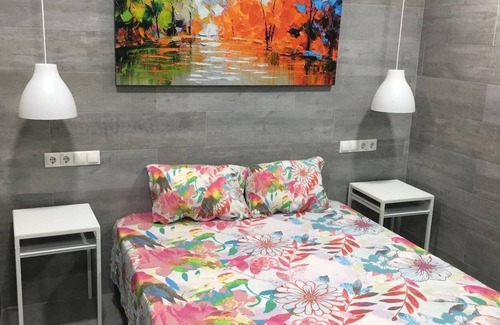 Los Tilos Apartment | Holiday Apartment 'C Junto Bus y Tren' with A/C & Wi-Fi