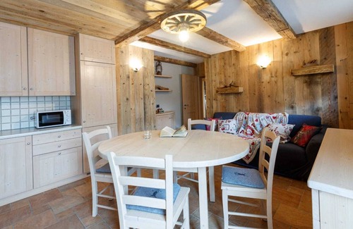 Valdisotto Apartment | Holiday Apartment "Casa Clus Bormio 2" with Mountain View, 2 Balconies & Wi-Fi