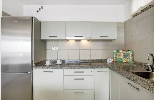 El Medano Apartment | Holiday Apartment 'Casa Médano 20 By Médano Rentals' with Sea Views, Terrace and Wi-Fi