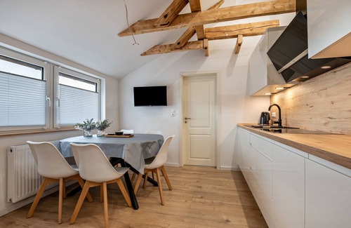 Posthausen Apartment | Holiday Apartment "Casa Caso - 6" with Shared Terraces & Wi-Fi