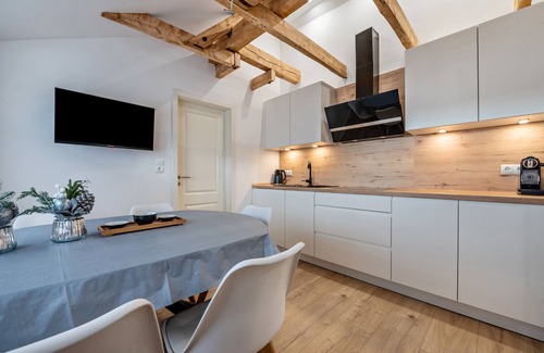 Posthausen Apartment | Holiday Apartment "Casa Caso - 6" with Shared Terraces & Wi-Fi