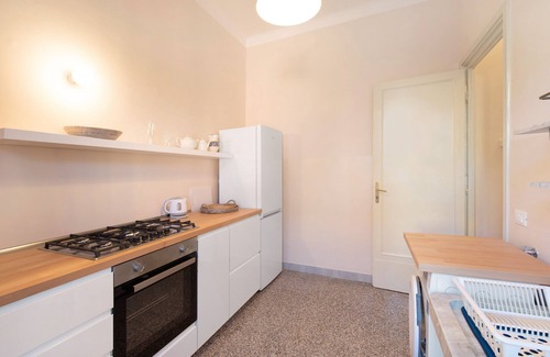 Arenzano Apartment | Holiday Apartment 'Casa Dante - Arenzanohost' with Balcony