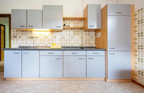Mareo Apartment | Holiday Apartment "Ciasa La Palsa 2" with Mountain View, Balcony & Wi-Fi