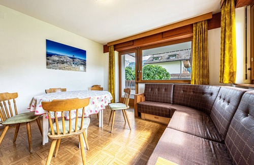 Mareo Apartment | Holiday Apartment "Ciasa La Palsa 2" with Mountain View, Balcony & Wi-Fi
