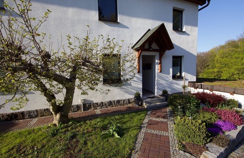 Schirgiswalde-Kirschau Apartment | Holiday apartment Crostau for 1 - 2 persons with 1 bedroom - Holiday apartment in one or multi-famil