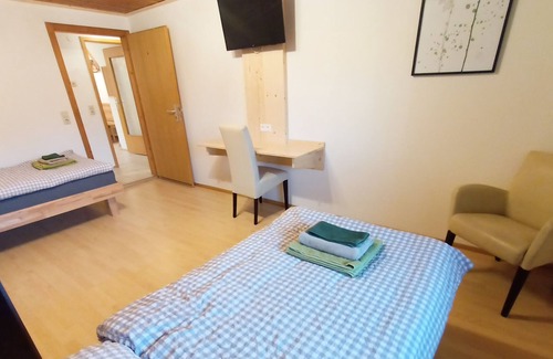 Meckenbeuren Apartment | holiday apartment/apt. for 8 guests with 90m² in Meckenbeuren (166190)