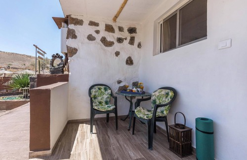 Tuineje Apartment | Holiday Apartment 'Edén Ecologico en Casa La Fuentita - Adults Only' near Beach