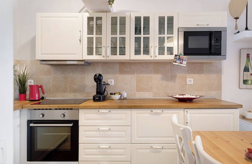 Costa Teguise Apartment | Holiday Apartment 'Isla and Ocean' With Pool and Wi-Fi