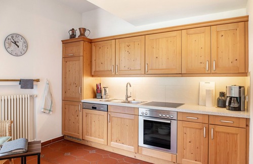 Obergrainau Apartment | Holiday Apartment "Frühholz - Wank" with Mountain View, Private Terrace & Wi-Fi