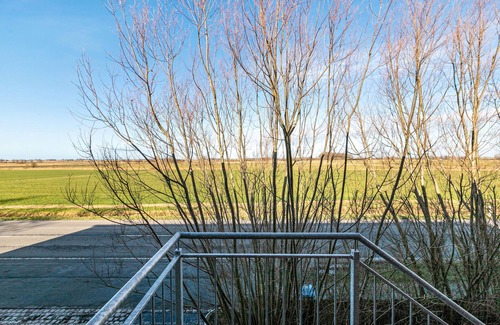 St. Annen Apartment | Holiday Apartment 'Gutgemacht' with Shared Terrace, Garden and Wi-Fi