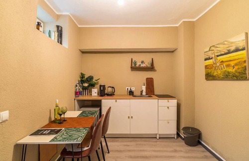 Worms Apartment | Holiday Apartment "Green Forest" with Wi-Fi