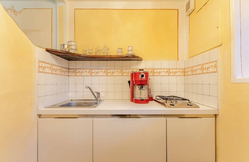 Molazzana Other | Holiday Apartment "Grillo Rosso 8" with Private Garden and Fireplace