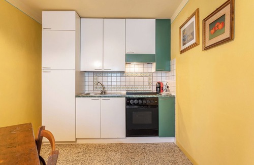 Molazzana Other | Holiday Apartment "Grillo Rosso 8" with Private Garden and Fireplace