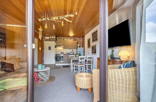 Bad Grund Apartment | Holiday Apartment "Grundblick" with Mountain View, Balcony & Wi-Fi