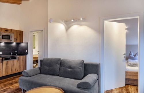 Ehrwald Apartment | Holiday Apartment Grubig with Mountain View, Balcony & Wi-Fi