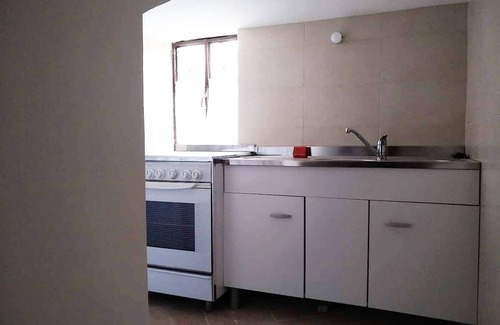 Fermo Apartment | Holiday Apartment "Hoarder's Home" with A/C