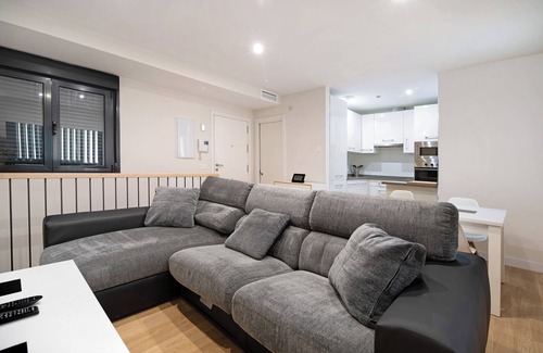 Cadiz Apartment | Holiday Apartment ‘Home Santa María’ close to the Beach with Wi-Fi