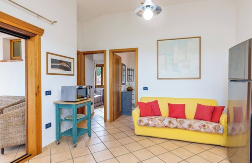 San Teodoro Apartment | Holiday Apartment "Lu Impostu" with Sea View, Private Terrace, Pool & Air Conditioning