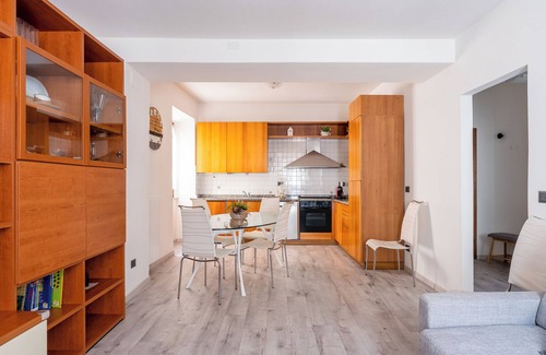 Pistoia Apartment | Holiday Apartment 'La Sapienza' with Wi-Fi
