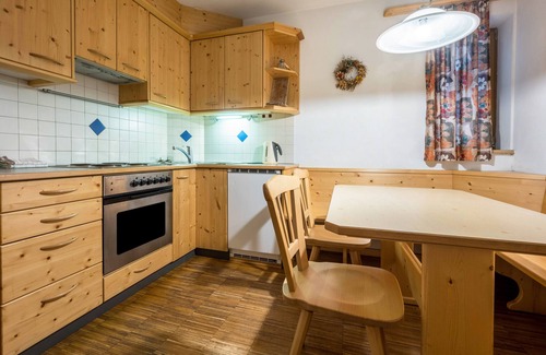 Vandoies Apartment | Holiday Apartment 'Lindenhof Apt 5' with Shared Garden & Wi-Fi