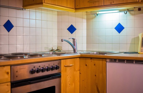Vandoies Apartment | Holiday Apartment 'Lindenhof Apt 5' with Shared Garden & Wi-Fi