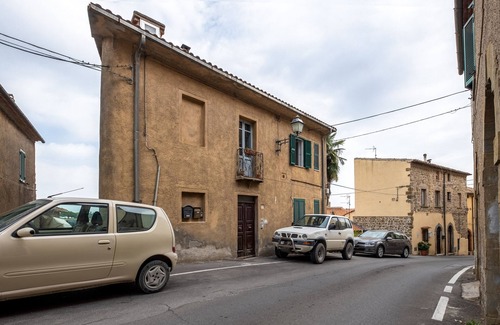 Manciano Apartment | Holiday Apartment "Manciano" with Mountain View, A/C & Wi-Fi