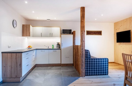 Sarentino Apartment | Holiday Apartment Mittnackerhof Kamille with Mountain View, Balcony & Wi-Fi