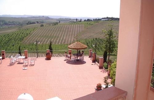 Cerreto Guidi Apartment | Holiday apartment mit Klimaanlage und Außenpool