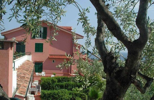 Loano Apartment | Holiday apartment mit Klimaanlage und Pool
