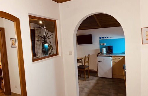 Castelrotto Apartment | Holiday Apartment 'Residenz Zirmer Wohnung Wasser' with Mountain View, Shared Garden and Wi-Fi