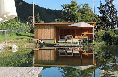 Terlano Apartment | Holiday Apartment "Rosengartnerhof Maultasch" with Mountain View, Shared Pool & Wi-Fi
