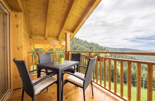 Verano Apartment | Holiday Apartment "Rosmarin" with Mountain View, Wi-Fi, Balcony & Sauna