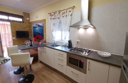 Los Silos Apartment | Holiday Apartment "Siboramar L15 Diego" with Shared Terrace & Wi-Fi