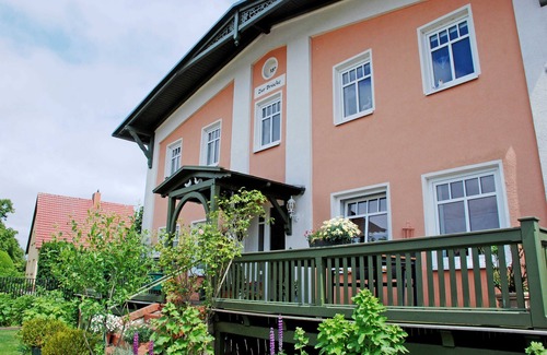 Seedorf Apartment | Holiday apartment Sweden - Apartment house to the bridge directly on the lake