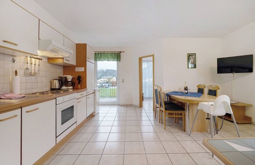 Thornich Apartment | Holiday Apartment 'Tabaluga' with Mountain View, Private Garden and Wi-Fi