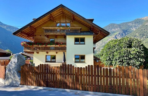 Umhausen Apartment | Holiday apartment Umhausen for 1 - 9 persons with 4 bedrooms - Holiday apartment in one or multi-fam