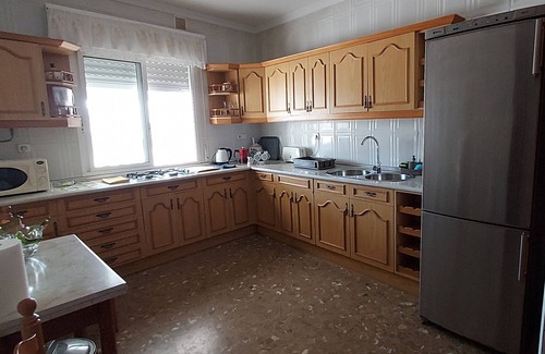 El Morche Apartment | Holiday Apartment 'Un Rico Domingo' with Terrace, Balcony & Wi-Fi