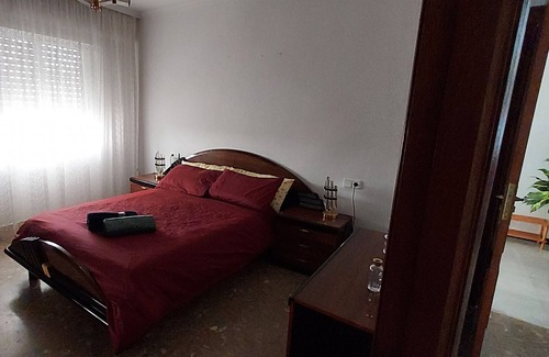 El Morche Apartment | Holiday Apartment 'Un Rico Domingo' with Terrace, Balcony & Wi-Fi