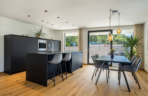 Gargazzone Apartment | Holiday Apartment "Videre Penthouse Lodge Exclusive" with Mountain View, Wi-Fi & Terrace