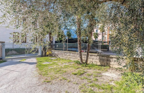 Arco Apartment | Holiday Apartment "Villa Principessa Two Bedroom" in a Historical City Palace